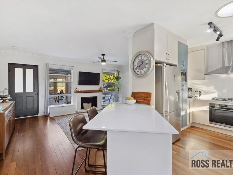 12 Flora Avenue, Bayswater