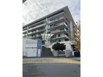 209/21 Malata Crescent, Success WA 6164