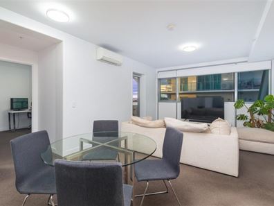 209/17 Malata Crescent, Success WA 6164