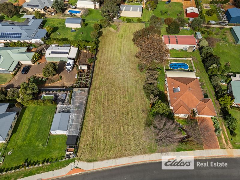 10 O'Meara  Drive, Burekup WA 6227