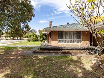 24 Forrest Road, Armadale WA 6112