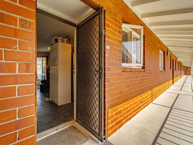 21/15 Corvus Place, Rockingham WA 6168