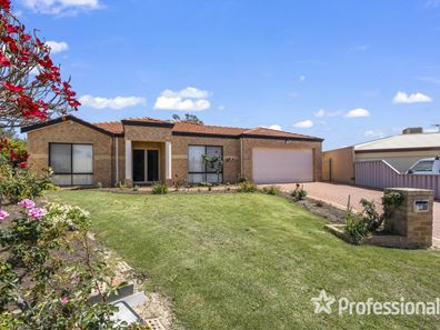 12 Auburn Close, Marangaroo WA 6064