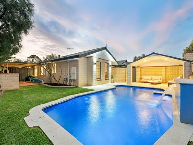 37 Minderoo Crescent, Golden Bay WA 6174