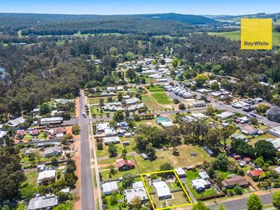 26 Kearney Street, Nannup WA 6275