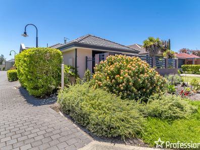 4/16 Coojong  Link, Success WA 6164