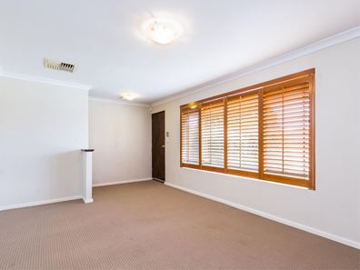 3 Rossell Place, Atwell WA 6164