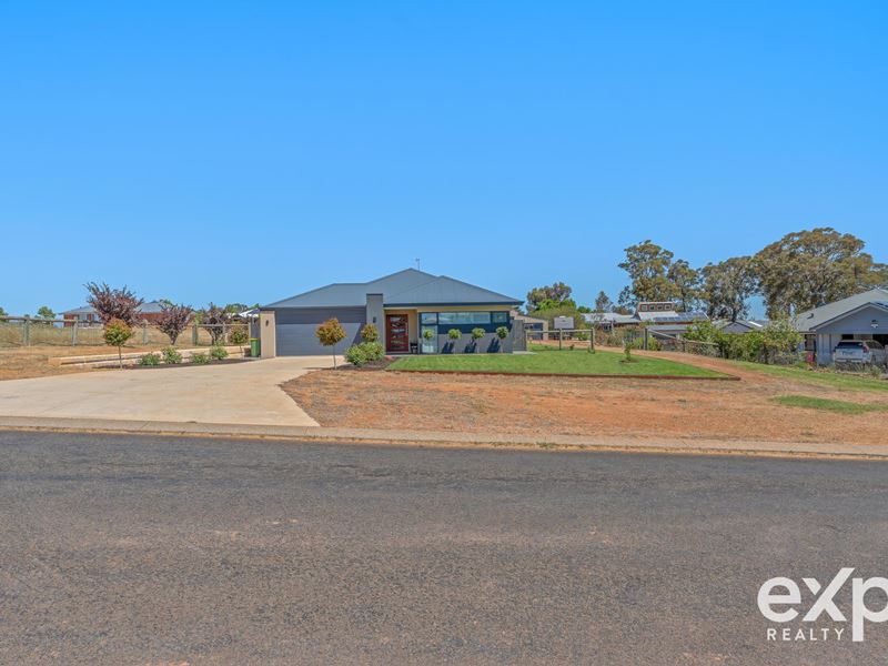 43 Argyll Avenue, Bridgetown WA 6255