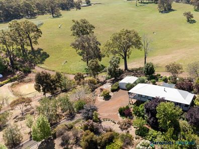 1 Chevis Court, Kangaroo Gully WA 6255