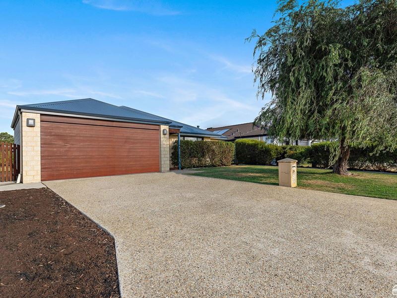 11 Sirius Way, Byford WA 6122