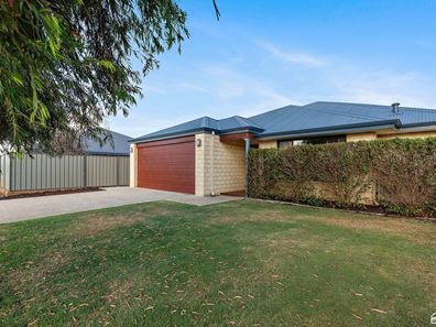 11 Sirius Way, Byford WA 6122