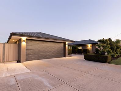 4 Stringy Bark Ramble, Willetton WA 6155