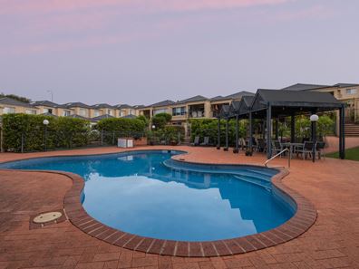 16/5 Spyglass Grove, Connolly WA 6027