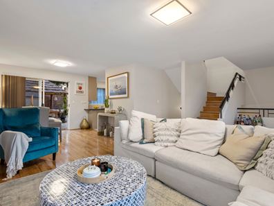 16/5 Spyglass Grove, Connolly WA 6027
