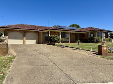 1 Hull Heights, Waroona WA 6215