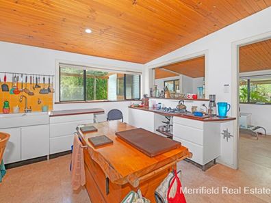 42 Greenhills Road, Narrikup WA 6326