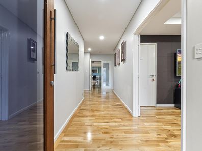 7 Carrow Bend, Baldivis WA 6171