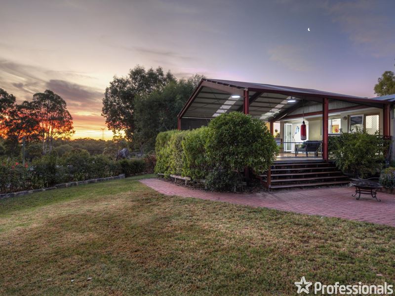 10 Noel Street, Helena Valley WA 6056