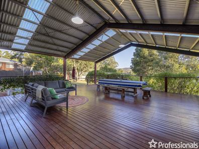 10 Noel Street, Helena Valley WA 6056