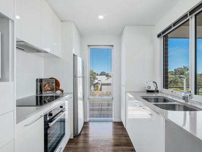 6/341 Banrock Drive, Ellenbrook WA 6069