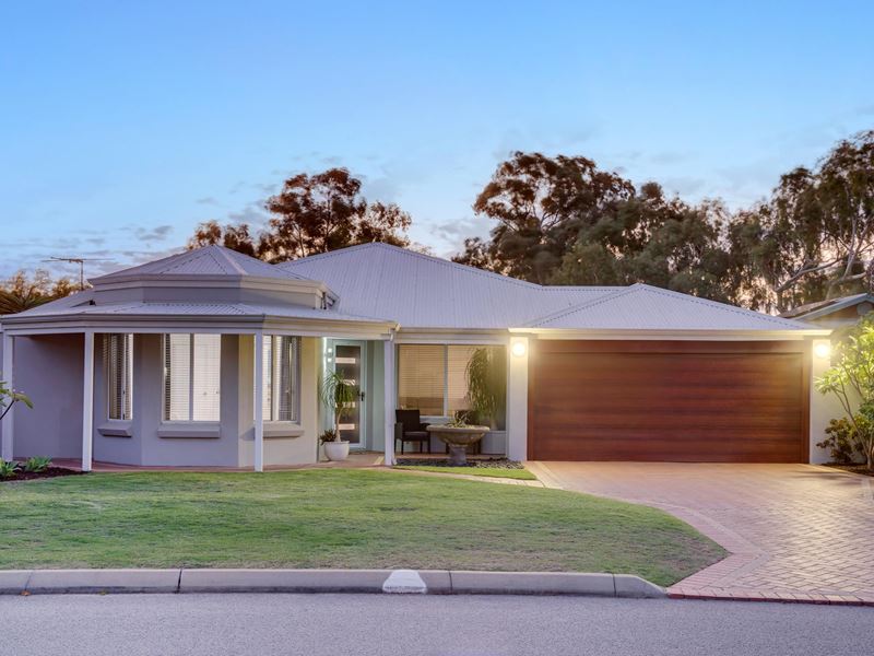 13 Manjimup Place, Gwelup WA 6018