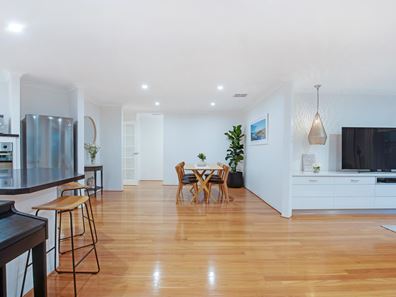 13 Manjimup Place, Gwelup WA 6018