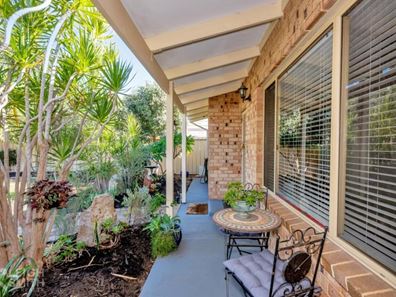 8 Shetland Place, Greenfields WA 6210