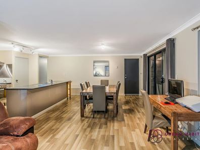 5 Chard Grove, Leda WA 6170