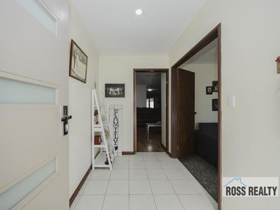 6 Woodpine Court, Ballajura WA 6066