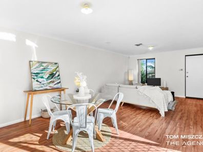 4/14 Stephen Street, Queens Park WA 6107