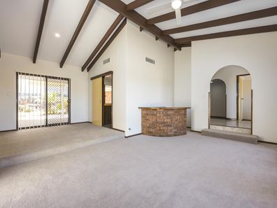 5 Cook Avenue, Hillarys WA 6025