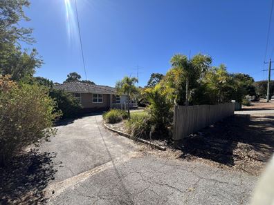26 Temby Avenue, Kalamunda WA 6076