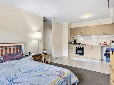 2/38 Lake Street, Rockingham WA 6168