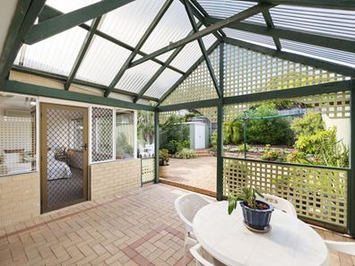 46 Valley Road, Wembley Downs WA 6019