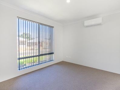 19 Farncomb Street, Byford WA 6122