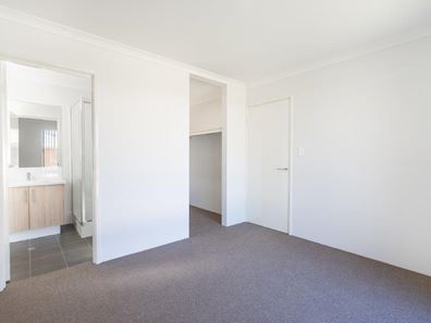 19 Farncomb Street, Byford WA 6122