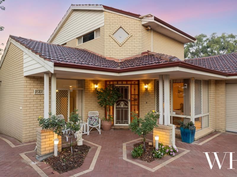 12A Birdwood Circus West, Bicton WA 6157