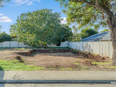 9 Dale Road, Armadale WA 6112