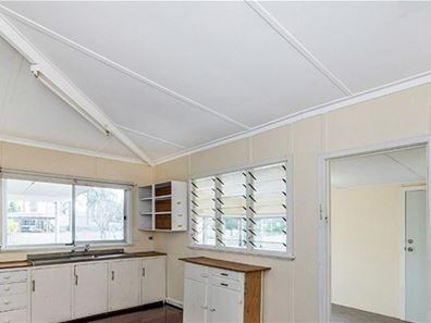 10 Eacott Street, Mandurah WA 6210