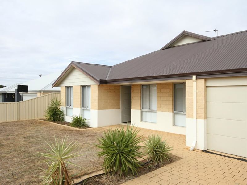 12 Oyster Cove, Sunset Beach WA 6530