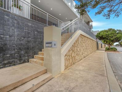 55 Caledonia Loop, North Coogee WA 6163