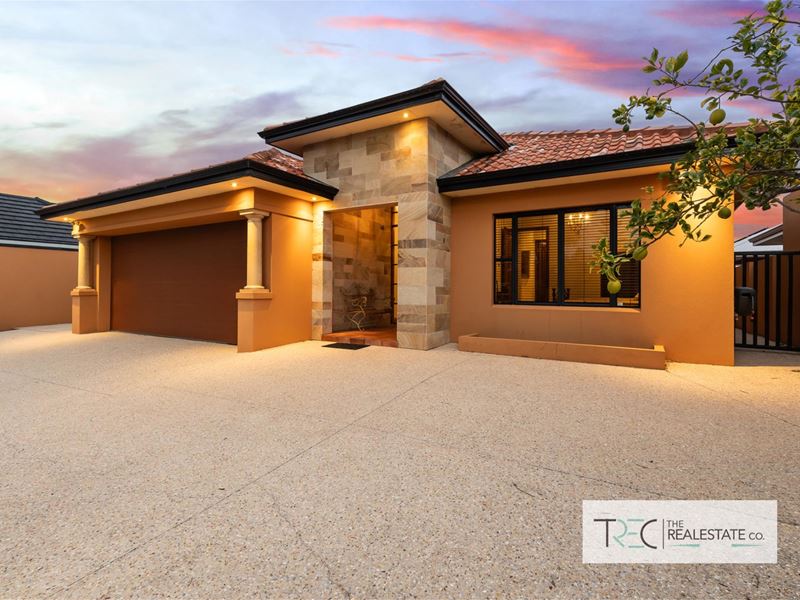 10 Syrenka Turn, Halls Head WA 6210