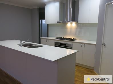 16 Verbania Loop, Beeliar WA 6164