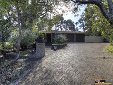 42 Brady Road, Lesmurdie WA 6076