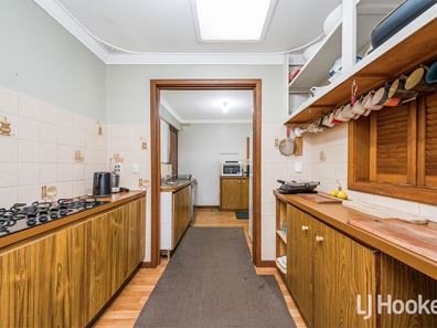 38 Probert  Road, Thornlie WA 6108