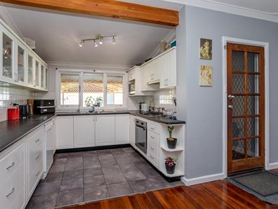 211 Hicks Street, Gosnells WA 6110