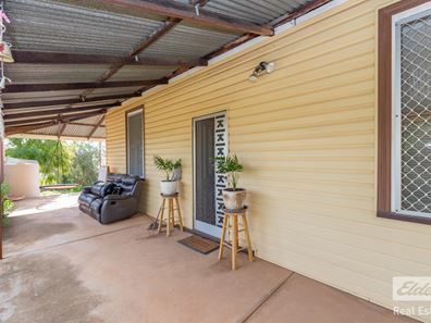 10 Lockyer Street, Goomalling WA 6460