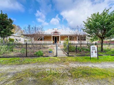11 River Avenue, Collie WA 6225