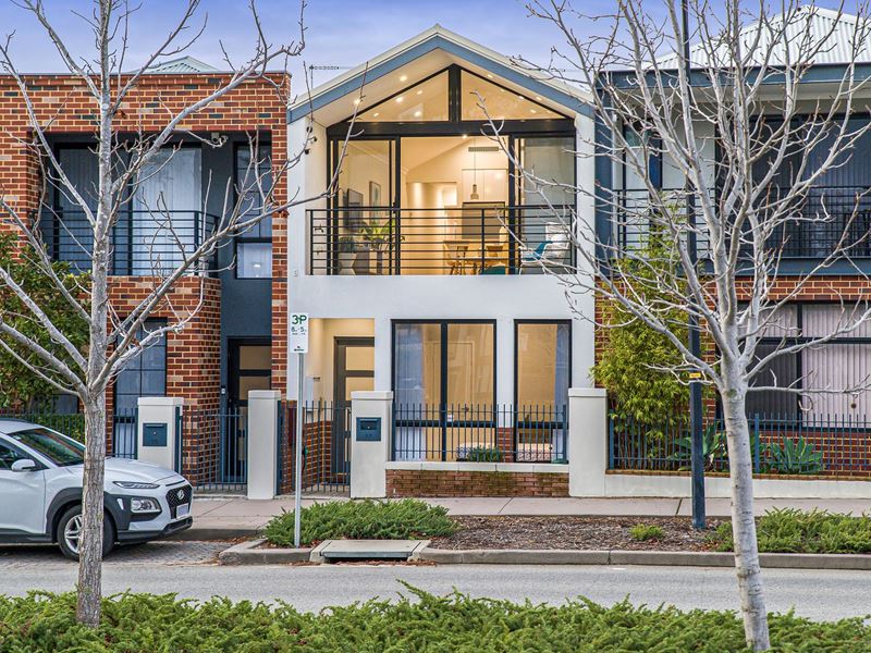 17 Hesperia Parade, Ellenbrook WA 6069