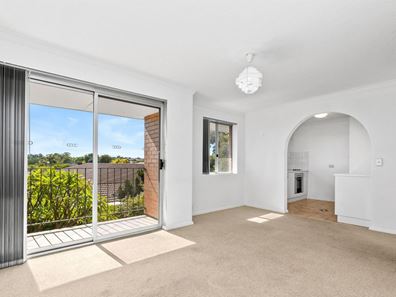 16/198 North Beach Drive, Tuart Hill WA 6060